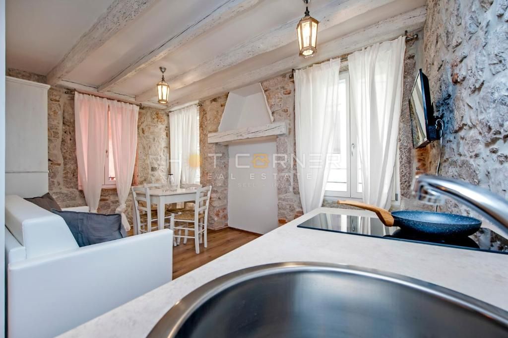 Gioiello architettonico della Vecchia Rovigno – Autentica casa di lusso