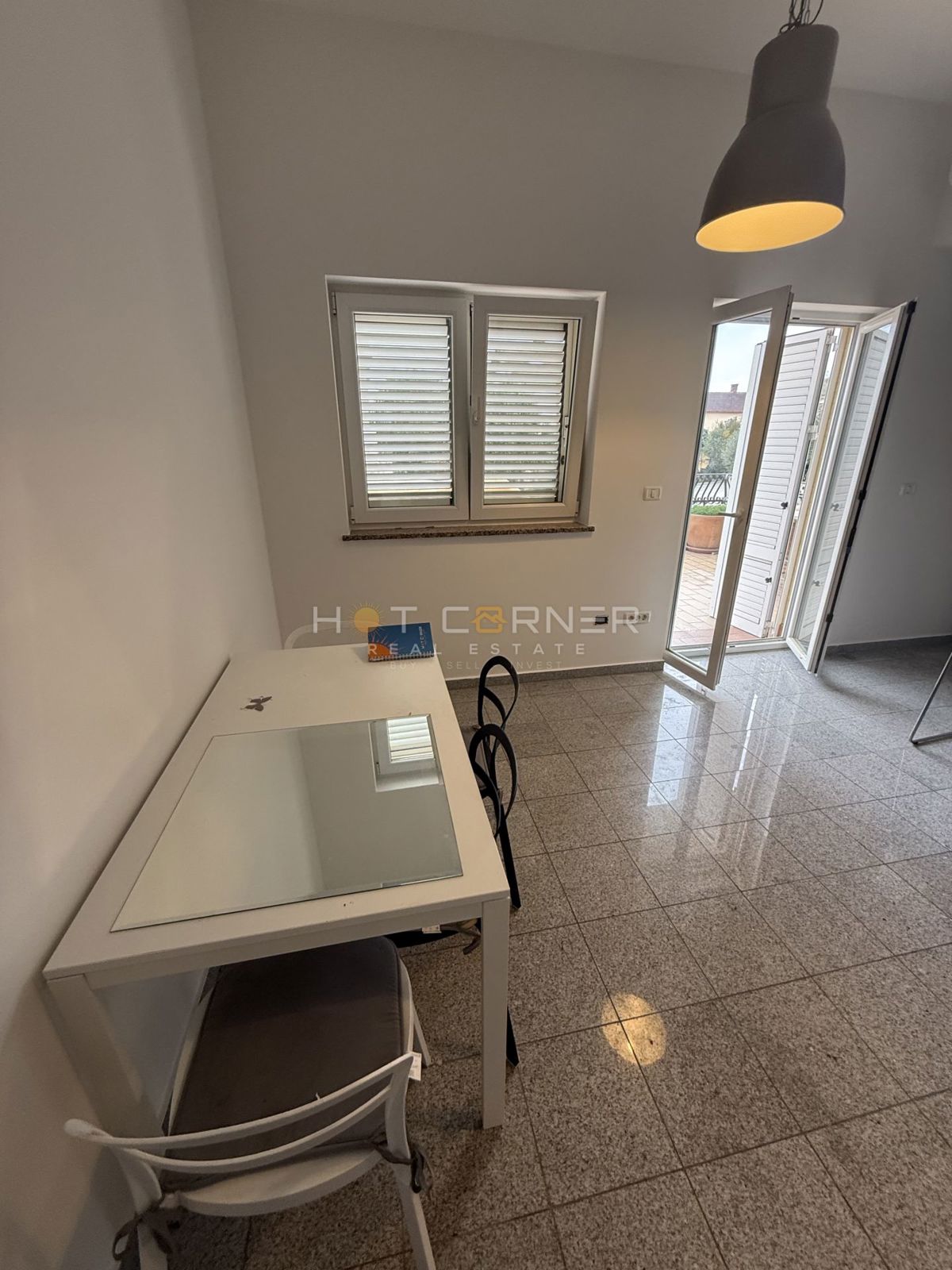 Pula, Veli Vrh, appartamento al piano terra, 1 camera da letto, ampia terrazza