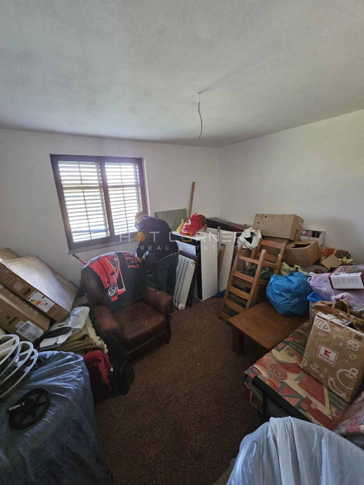 Grande Terreno Edificabile 4814 m² con Casa Roh-bau – Šišan, Ideale per 4-6 Lotti!