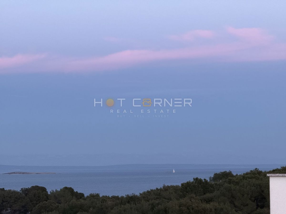 Premantura – Appartamento di lusso con terrazza sul tetto e vista panoramica sul mare, a 400 m dalla spiaggia