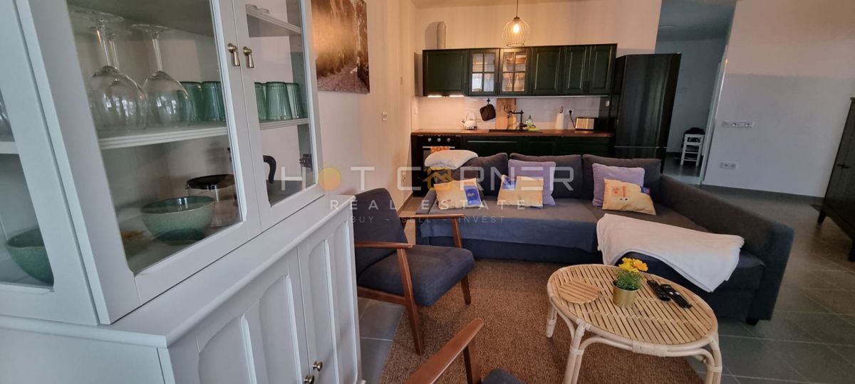 Premantura – Appartamento di lusso con terrazza sul tetto e vista panoramica sul mare, a 400 m dalla spiaggia