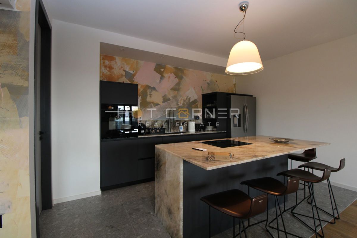 Appartamento Centar, Pula, 140m2