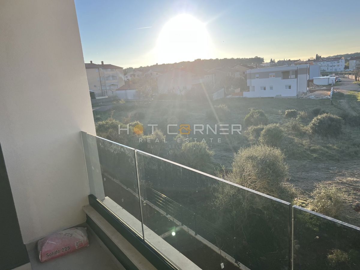 Pula, Valdebek, attico meraviglioso, 3 camere da letto, 2 terrazze