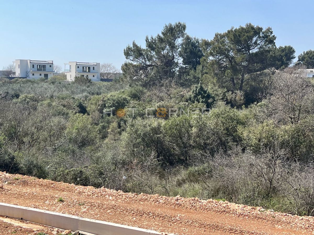 Medulin, 650 m dalla spiaggia, nuovo, appartamento al piano terra, 2 camere da letto con 175 m² di giardino