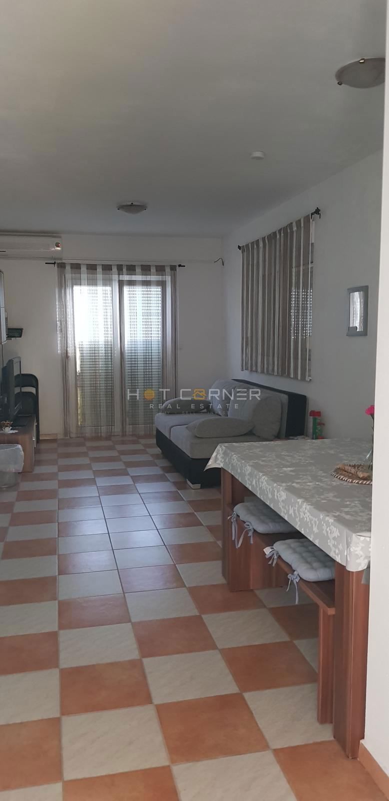 FASANA, POSIZIONE TOP, 200m DAL MARE, CASA CON 3 APPARTAMENTI