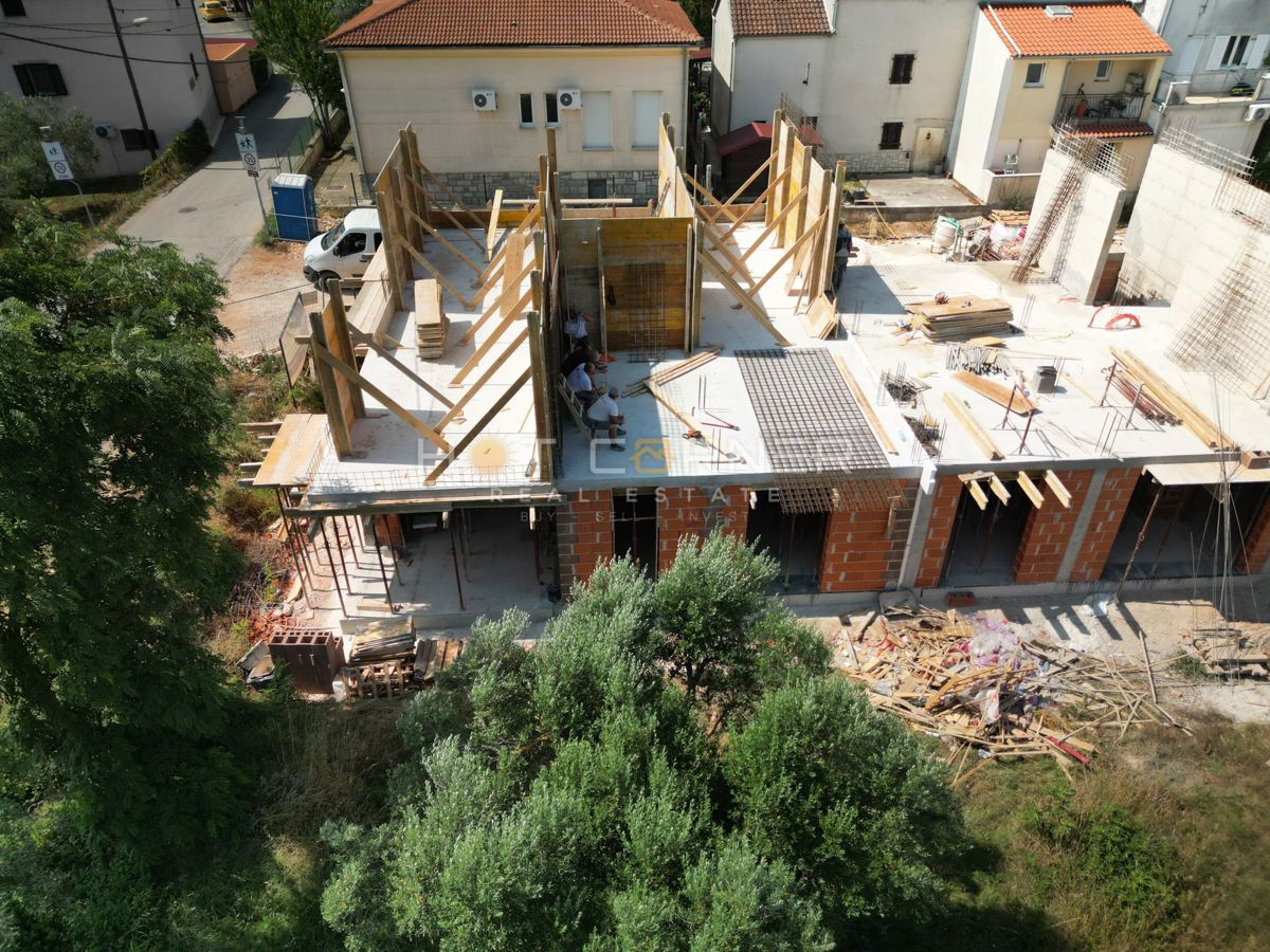 OFFERTA SPECIALE – SOLO 2939 €/m² Pompa di calore, vista mare, vicino al mare, Penthouse – un ottimo investimento o casa ideale!