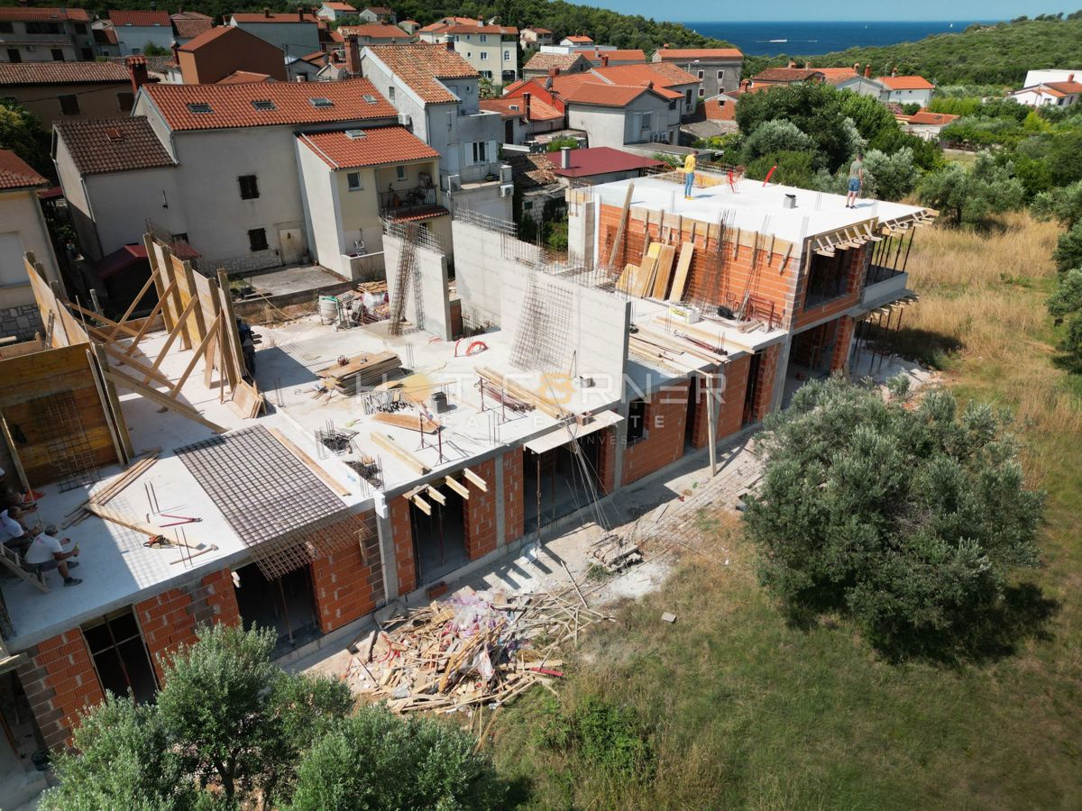 OFFERTA SPECIALE – SOLO 2939 €/m² Pompa di calore, vista mare, vicino al mare, Penthouse – un ottimo investimento o casa ideale!