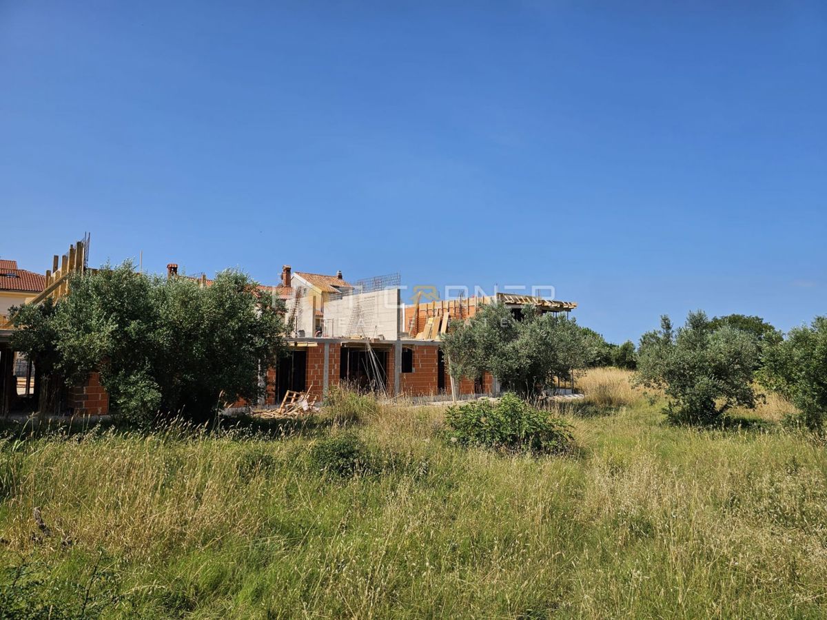 OFFERTA SPECIALE – SOLO 2939 €/m² Pompa di calore, vista mare, vicino al mare, Penthouse – un ottimo investimento o casa ideale!