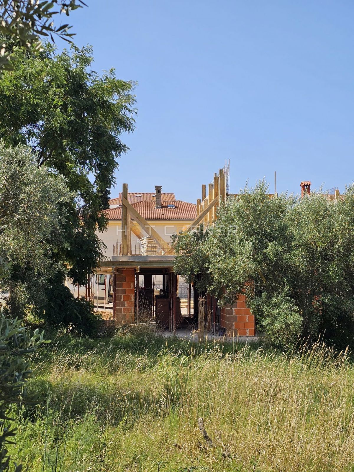 OFFERTA SPECIALE – SOLO 2939 €/m² Pompa di calore, vista mare, vicino al mare, Penthouse – un ottimo investimento o casa ideale!