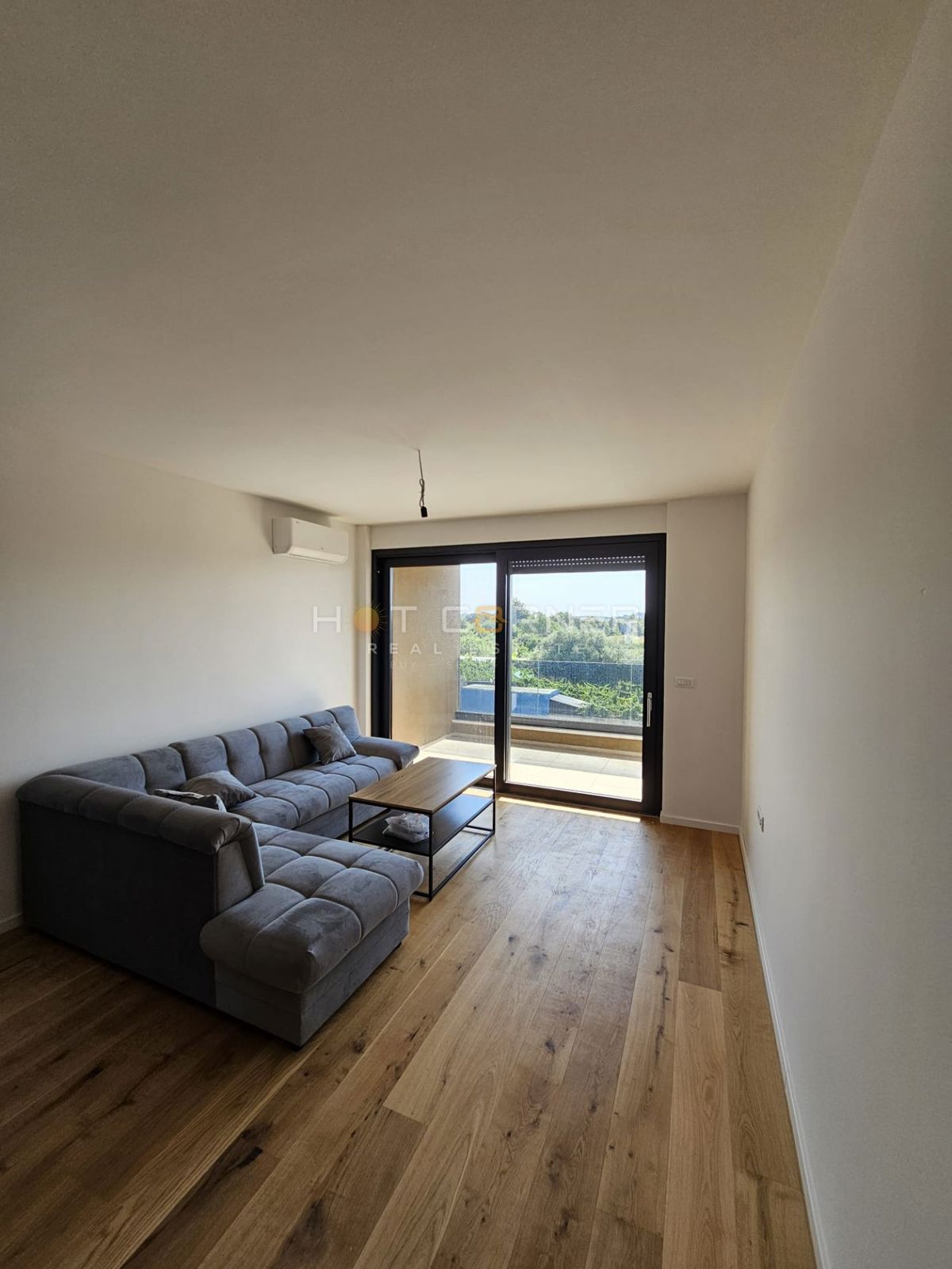 Appartamento penthouse moderno e luminoso a Valdebek – Pola