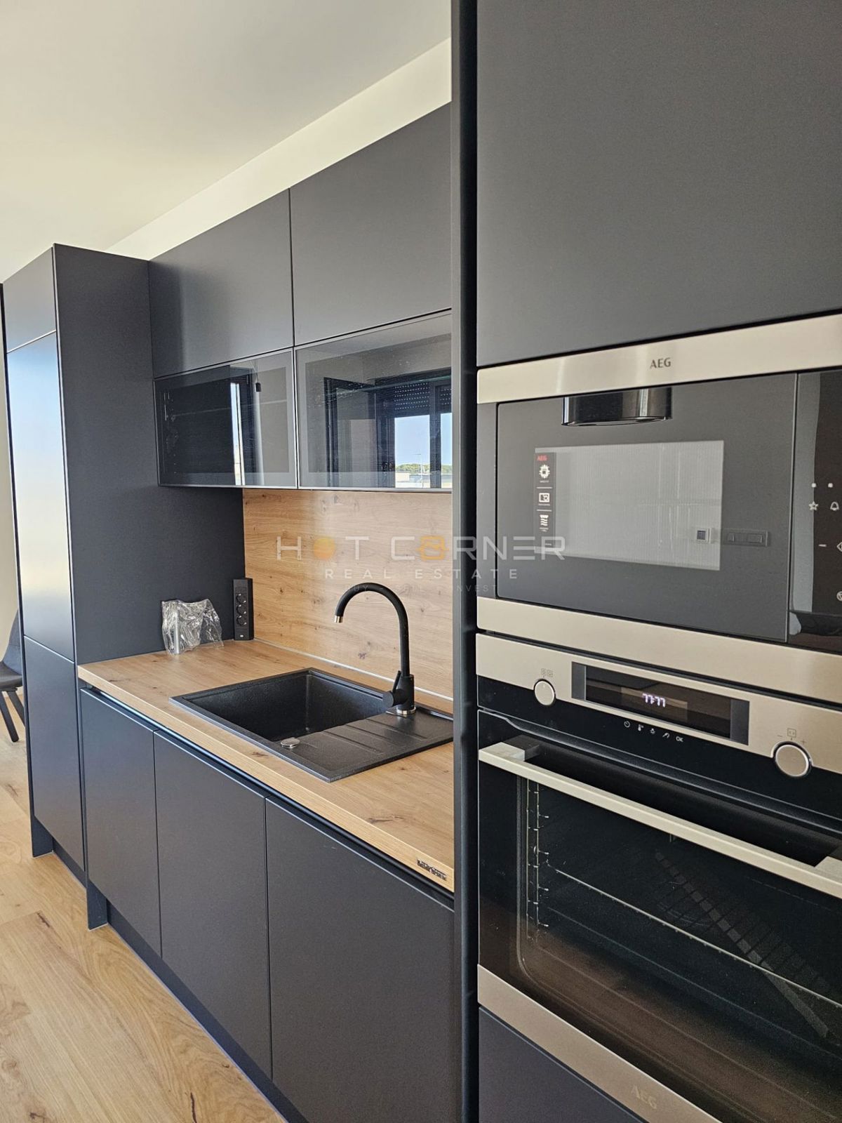 Appartamento penthouse moderno e luminoso a Valdebek – Pola