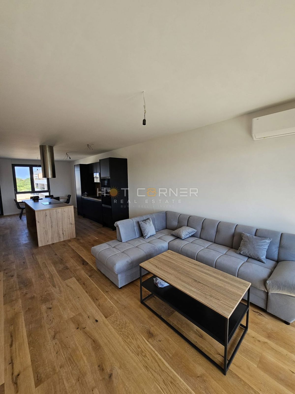 Appartamento penthouse moderno e luminoso a Valdebek – Pola