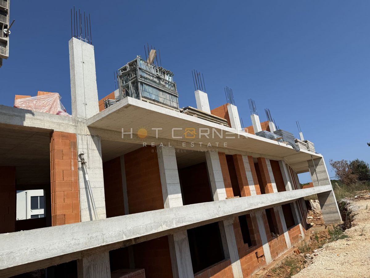 Medulin, a 300 m dalla spiaggia, nuovi appartamenti con vista mare aperta!