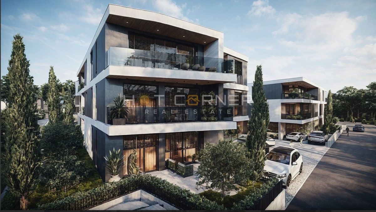 Pola, Veli Vrh, splendida posizione a 300 m dal mare, moderno appartamento al piano terra 2CC + giardino di 75 m²