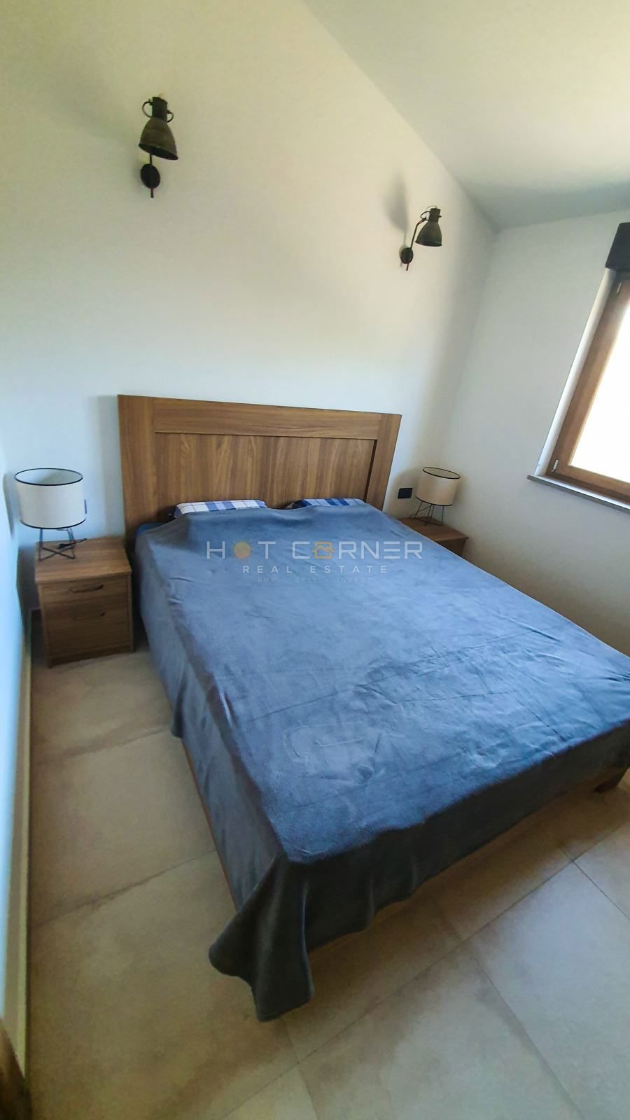 Villa con 2 appartamenti, piscina e vista mare, a 2 km dalla spiaggia!