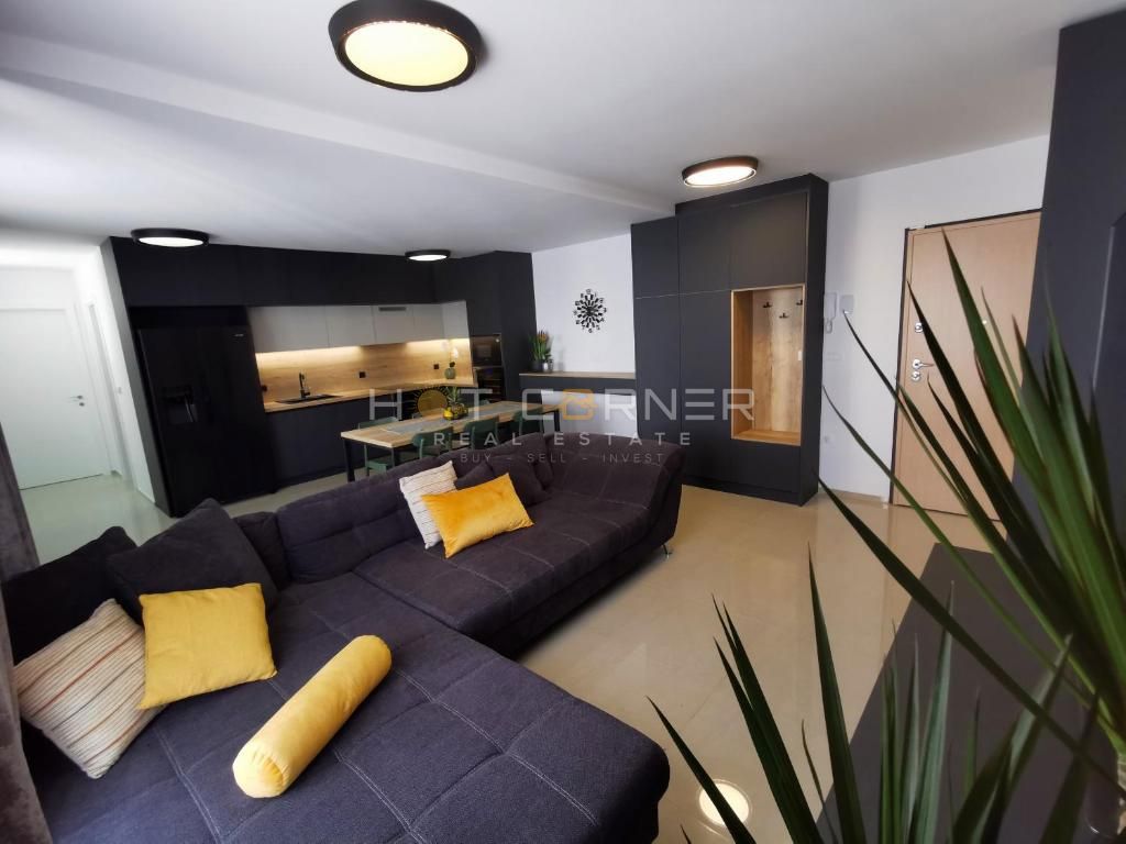 Banjole, direttamente sopra la spiaggia, penthouse di lusso, vista mare, piscina, ascensore