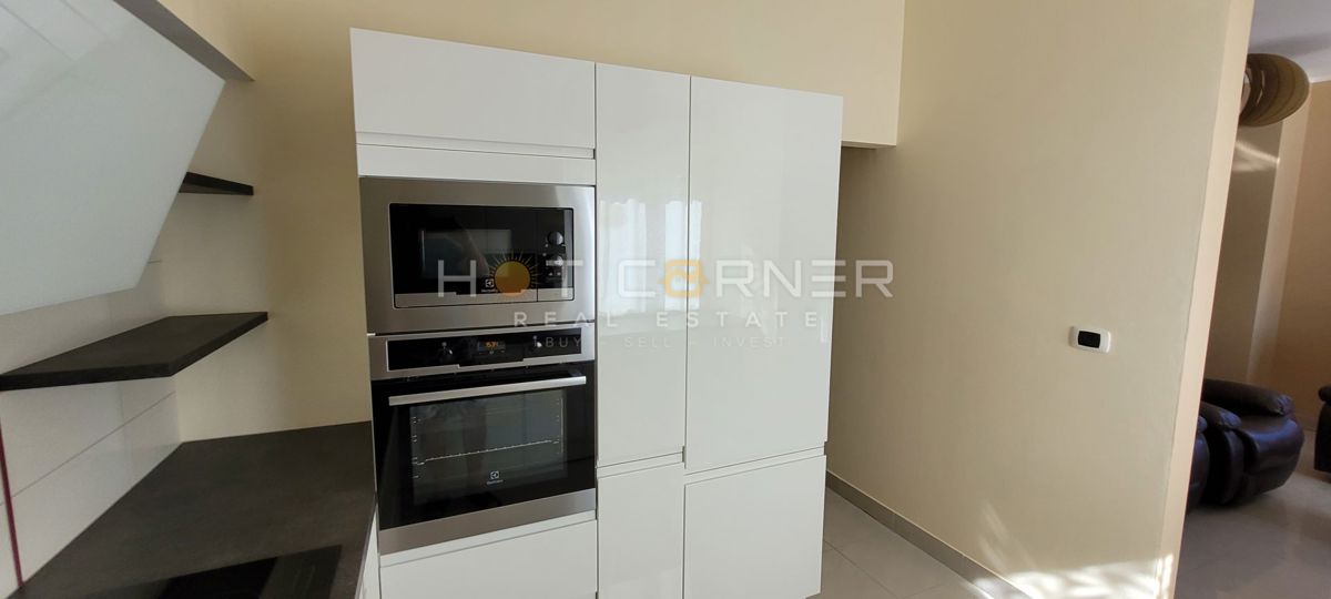 Penthouse con vista mare - Ližnjan