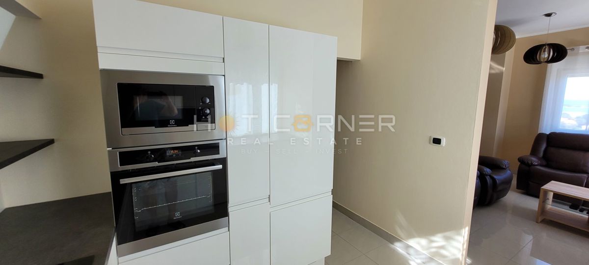 Penthouse con vista mare - Ližnjan