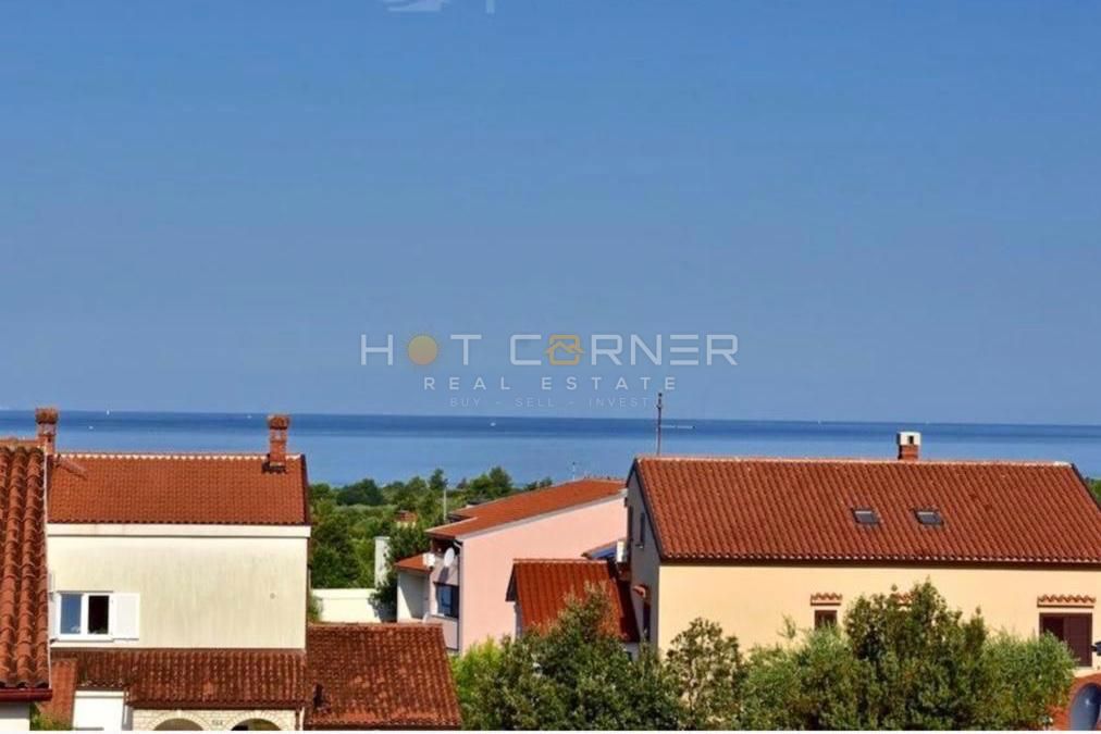 Peroj, opportunità, bell'appartamento, 3 camere da letto, vista mare.