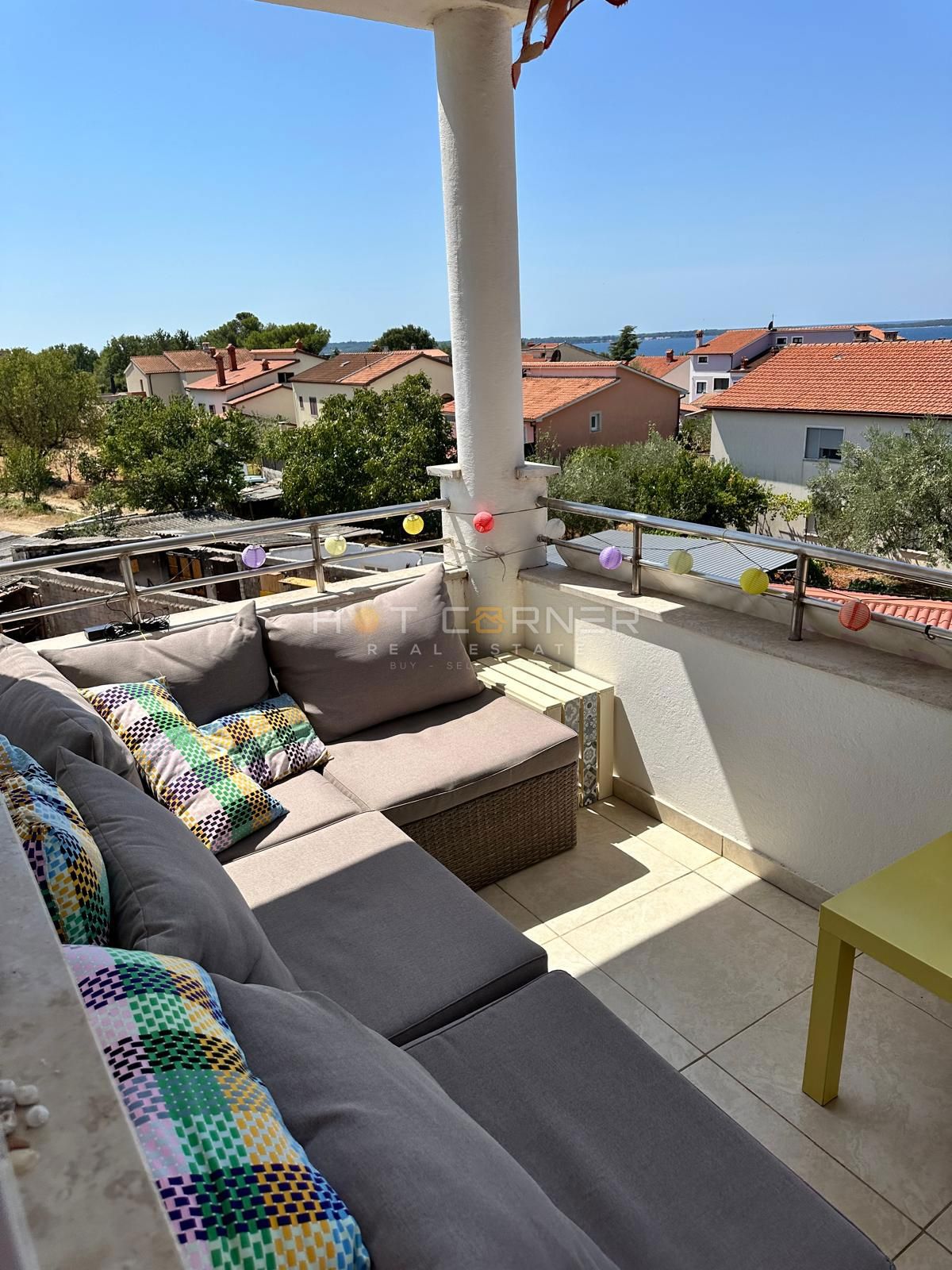 Peroj, opportunità, bell'appartamento, 3 camere da letto, vista mare.