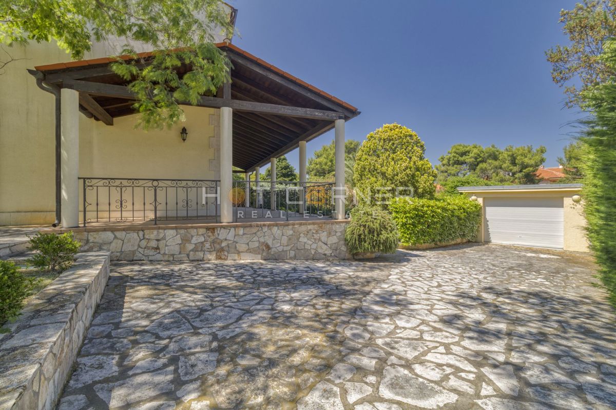 Spaziosa casa familiare a Premantura, a 400 m dal mare