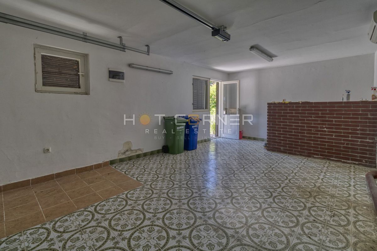 Spaziosa casa familiare a Premantura, a 400 m dal mare