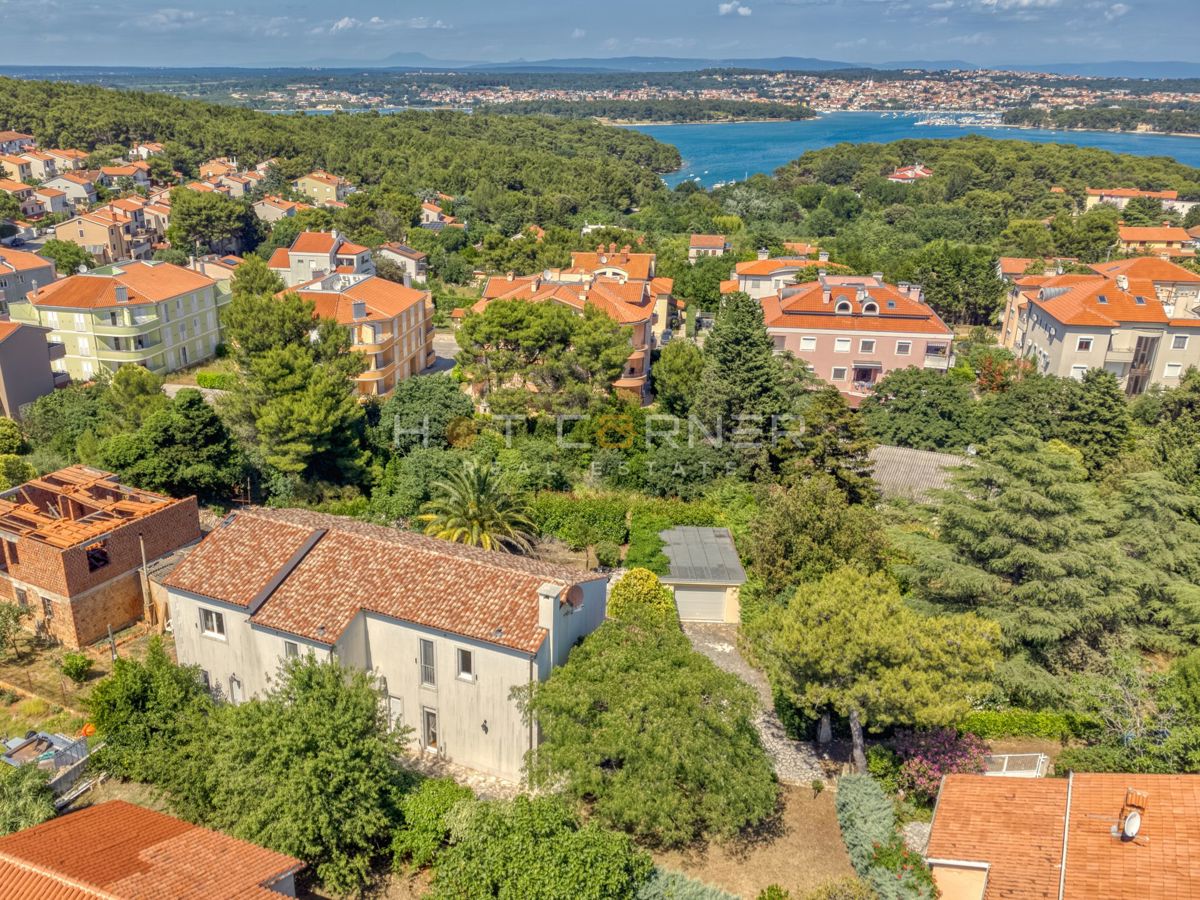 Spaziosa casa familiare a Premantura, a 400 m dal mare