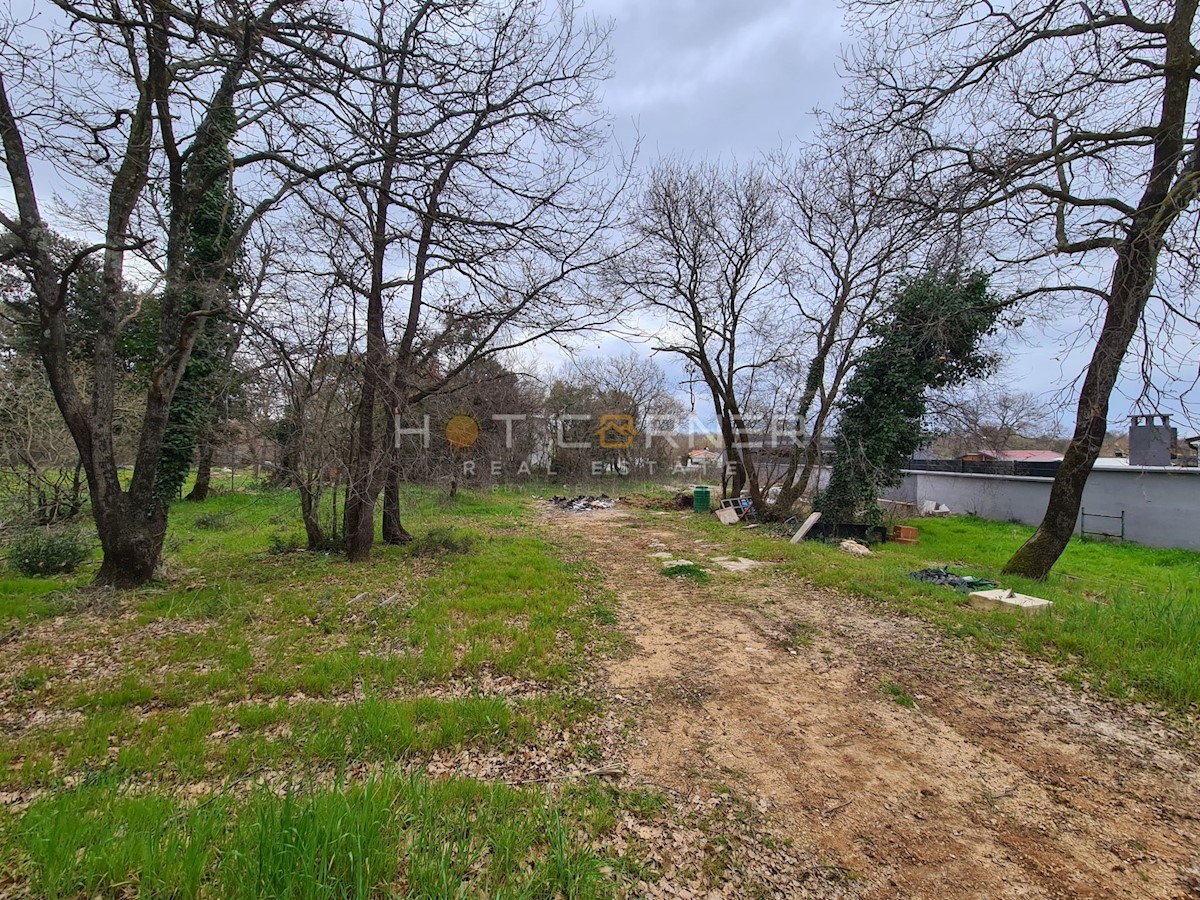 Terreno agricolo Fažana, 1.000m2