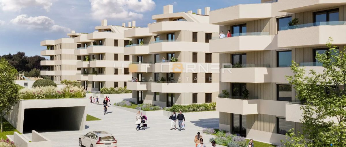 Pola, Sisplac, appartamento di lusso in una posizione esclusiva a 300 m dalla spiaggia, 2 camere, orientamento sud-est, garage