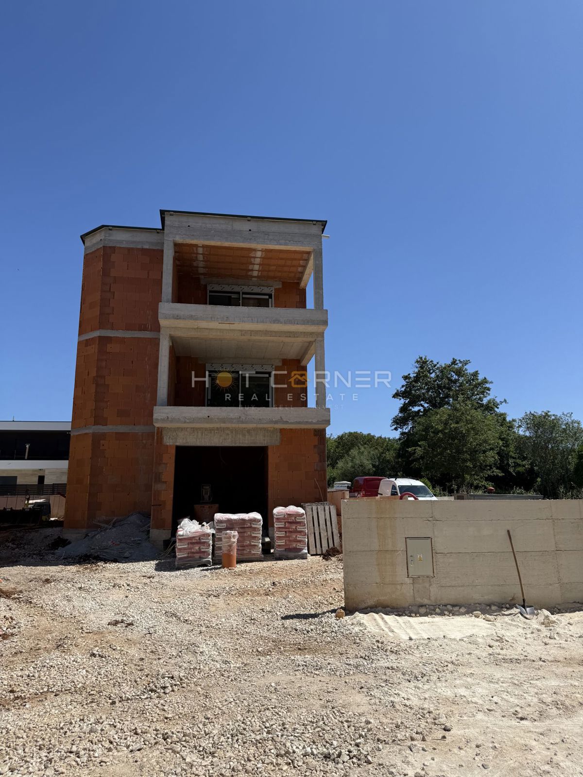 Medulin, posizione top, 400 m dalla spiaggia, 3 camere da letto e ampia terrazza