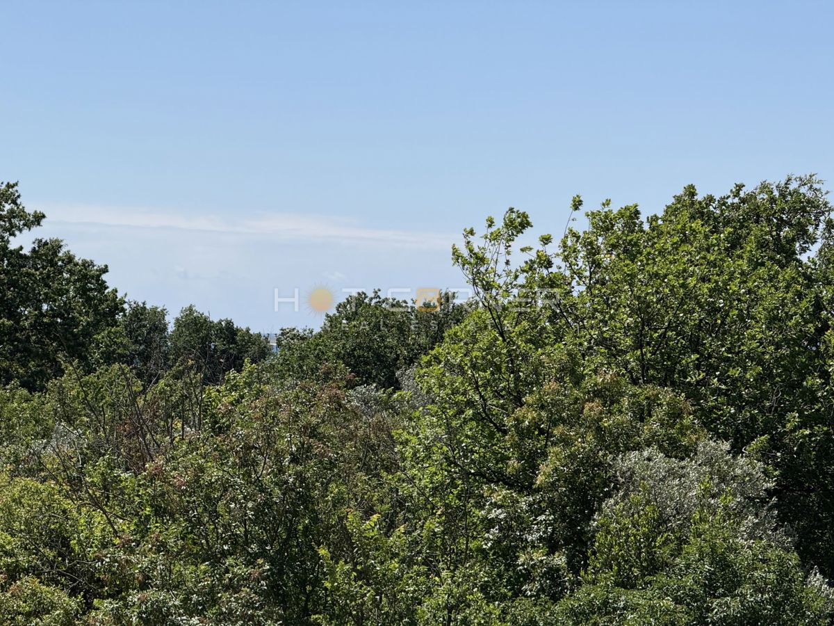 Medulin, posizione top, 400 m dalla spiaggia, 3 camere da letto e ampia terrazza