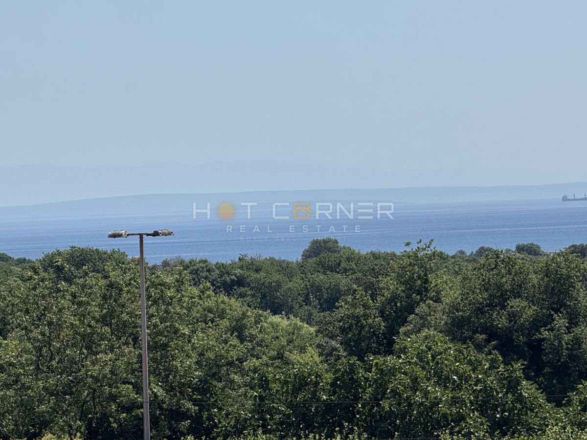 Ližnjan, occasione: appartamento con 2 camere da letto, 1° piano, vista mare + giardino di 100 m²