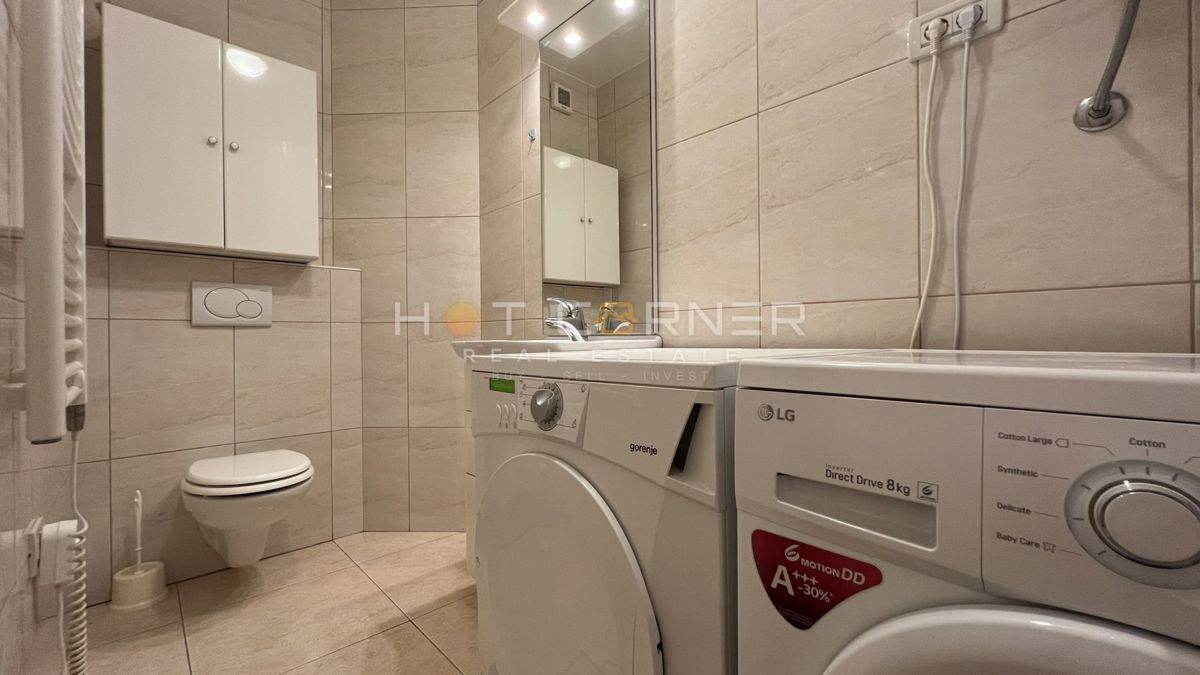 Umago, prima fila sul mare, appartamento al piano terra con giardino e garage