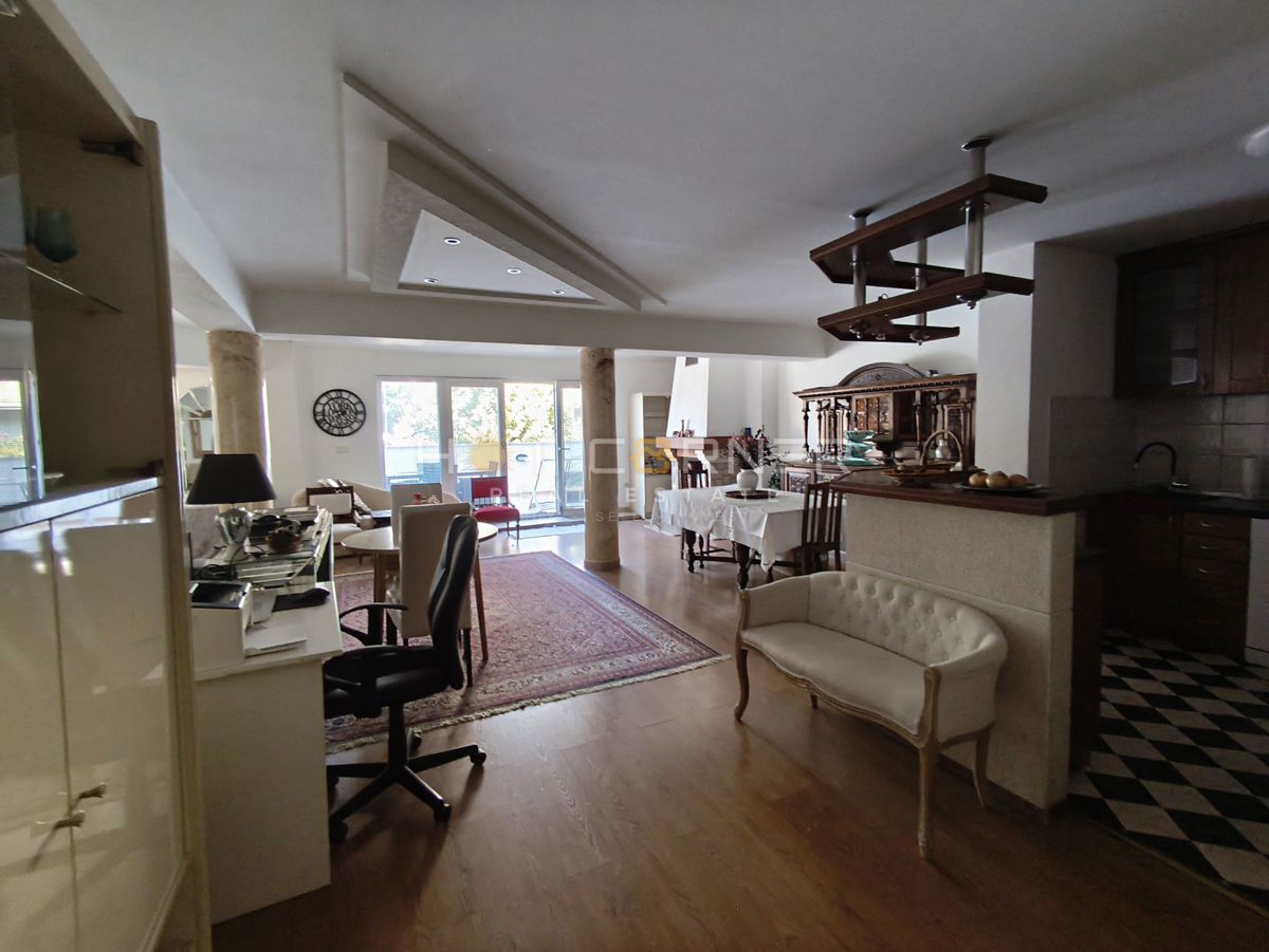 Appartamento Veruda, Pula, 87m2