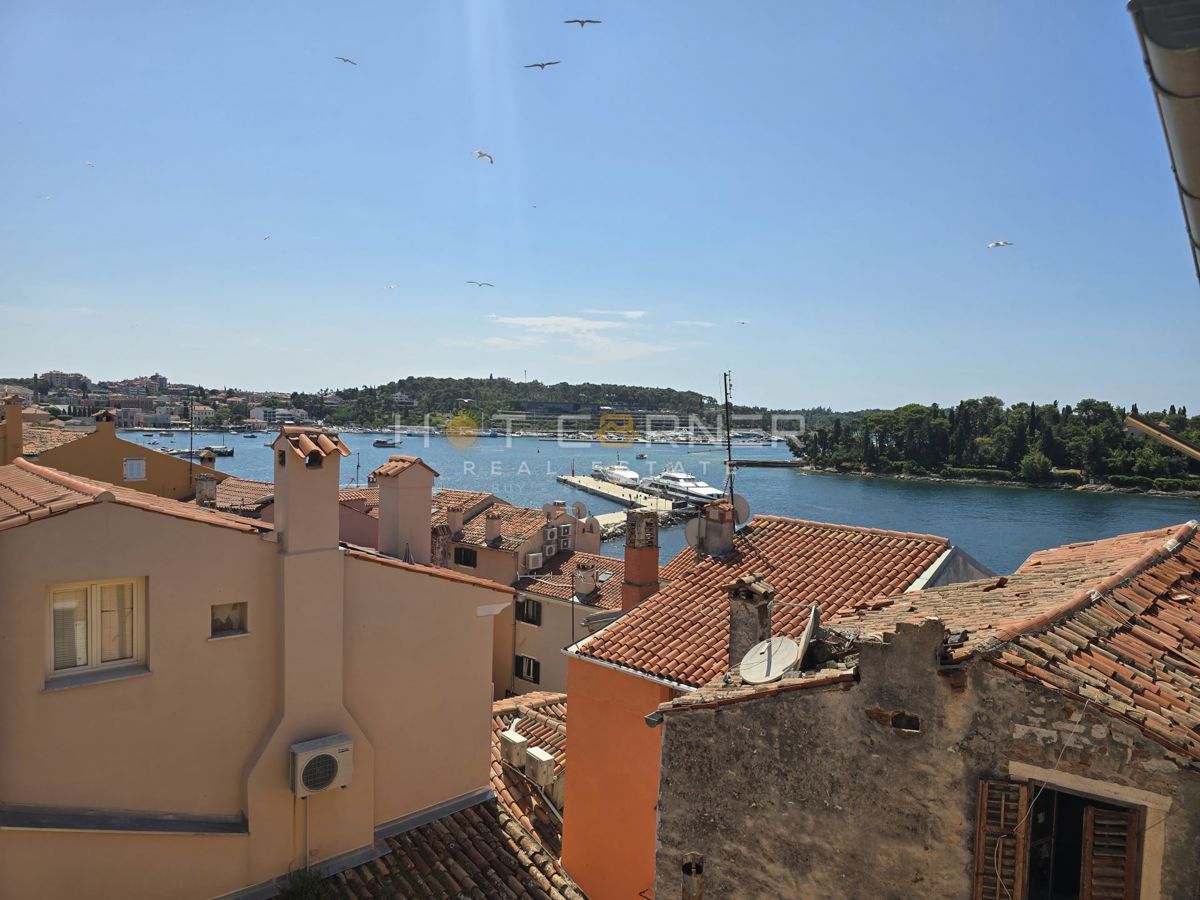 Offerta esclusiva: Duplex del XVI secolo con vista senza tempo su Santa Caterina