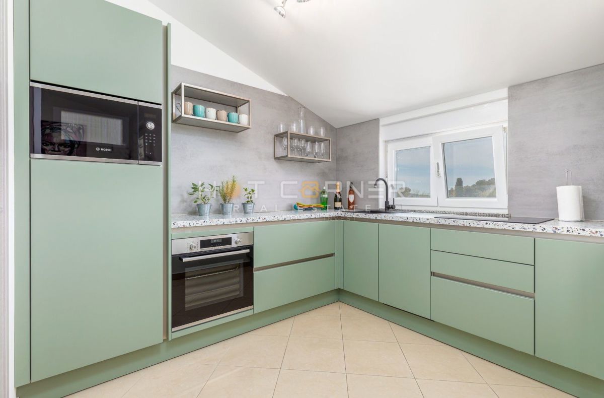 Appartamento Valbandon, Fažana, 79m2