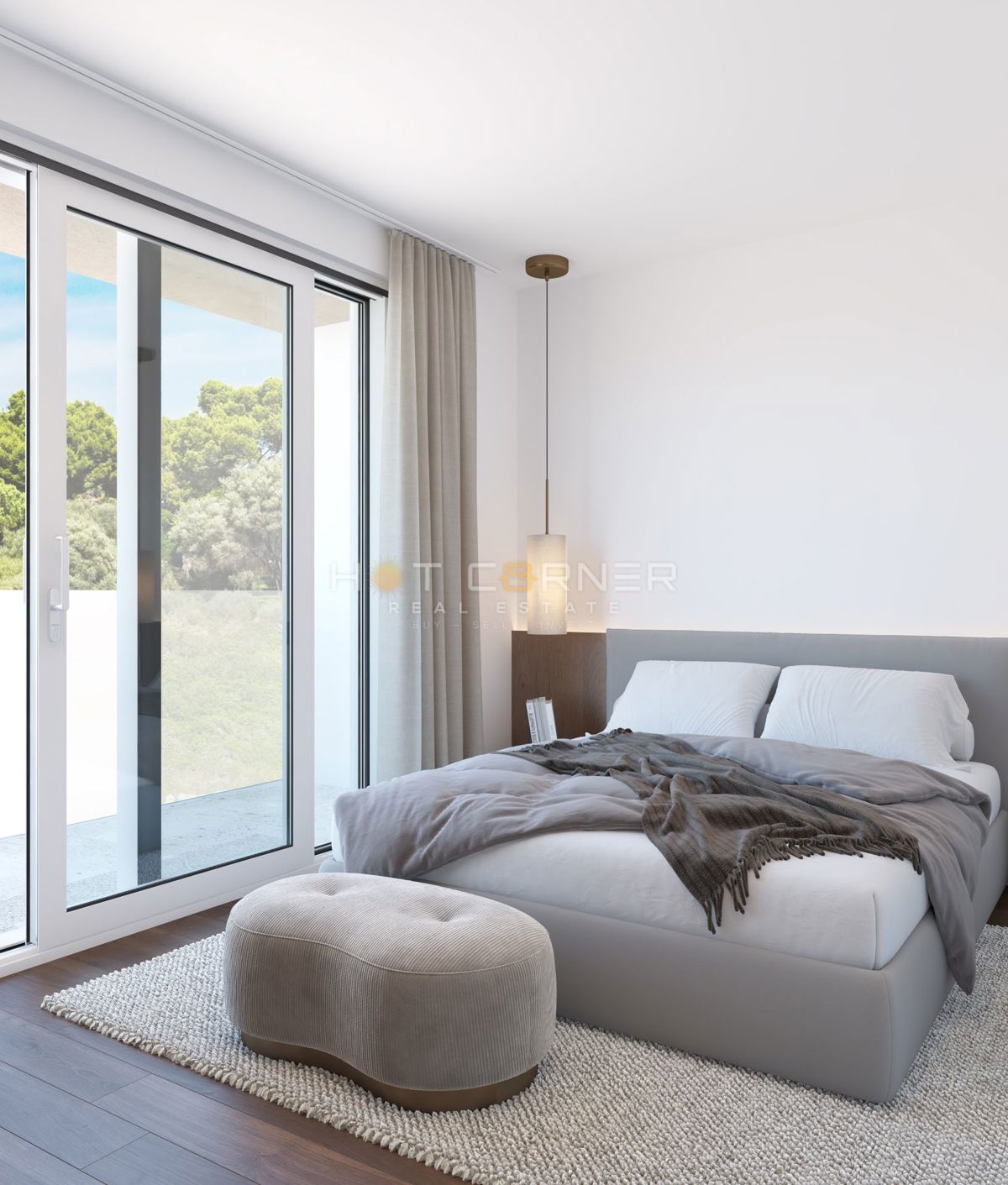 Elegante appartamento su tre livelli con giardino e vista mare