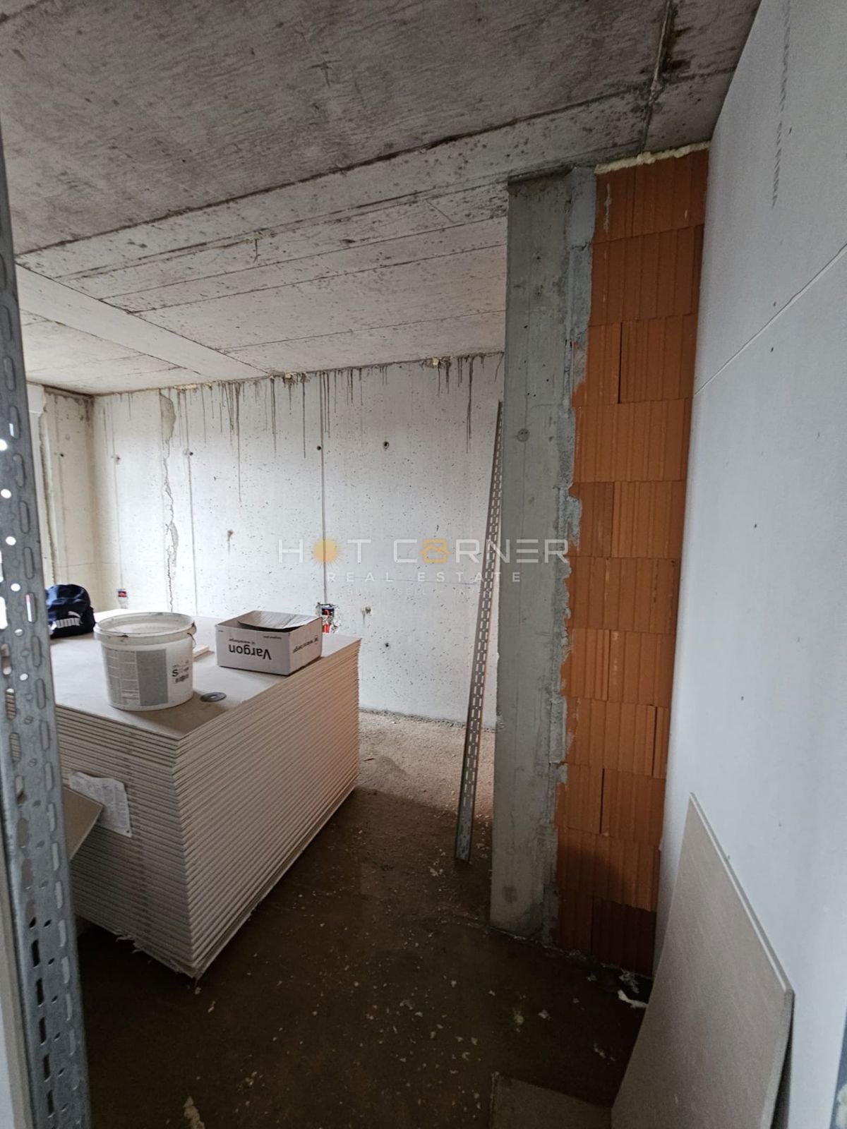 Appartamento a 2 camere in nuova costruzione con loggia e parcheggio – Monvidal, Pola