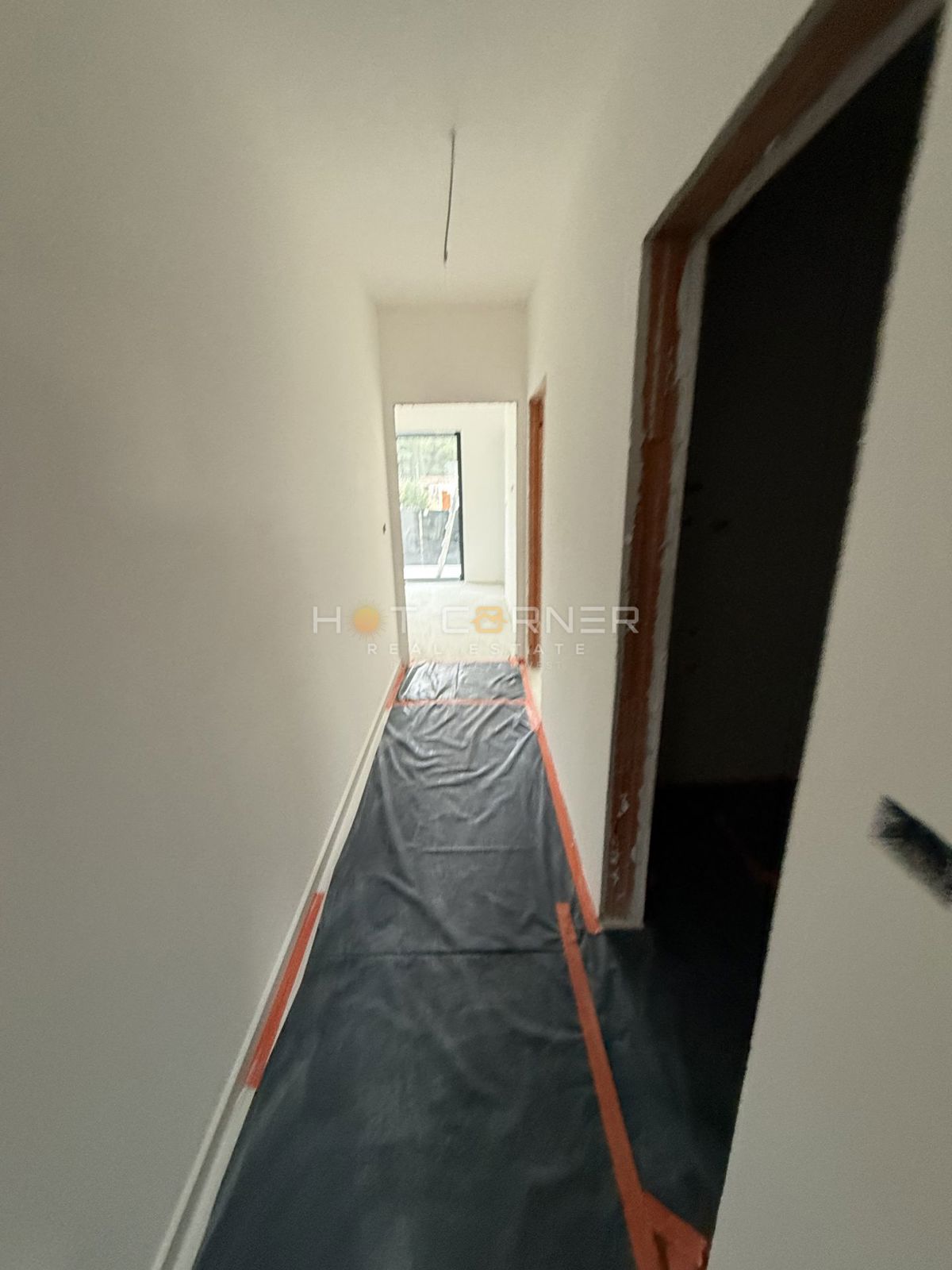 Lussuoso attico vicino a Pula City Mall, 3SS + ampia terrazza + riscaldamento a pavimento a gas