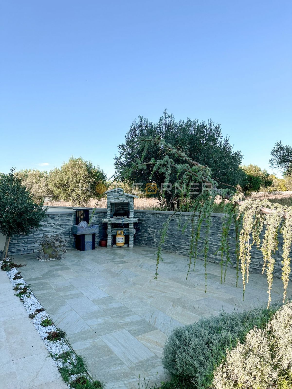 Bellissimo appartamento spazioso con vista mare e ampio giardino