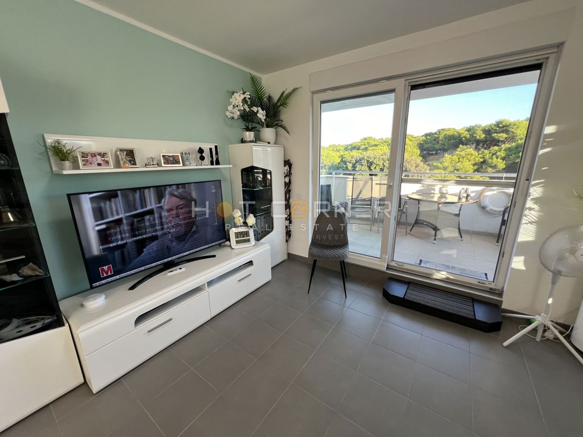 Premantura, attico di lusso, terrazza sul tetto, vista mare, 400 m dalla spiaggia