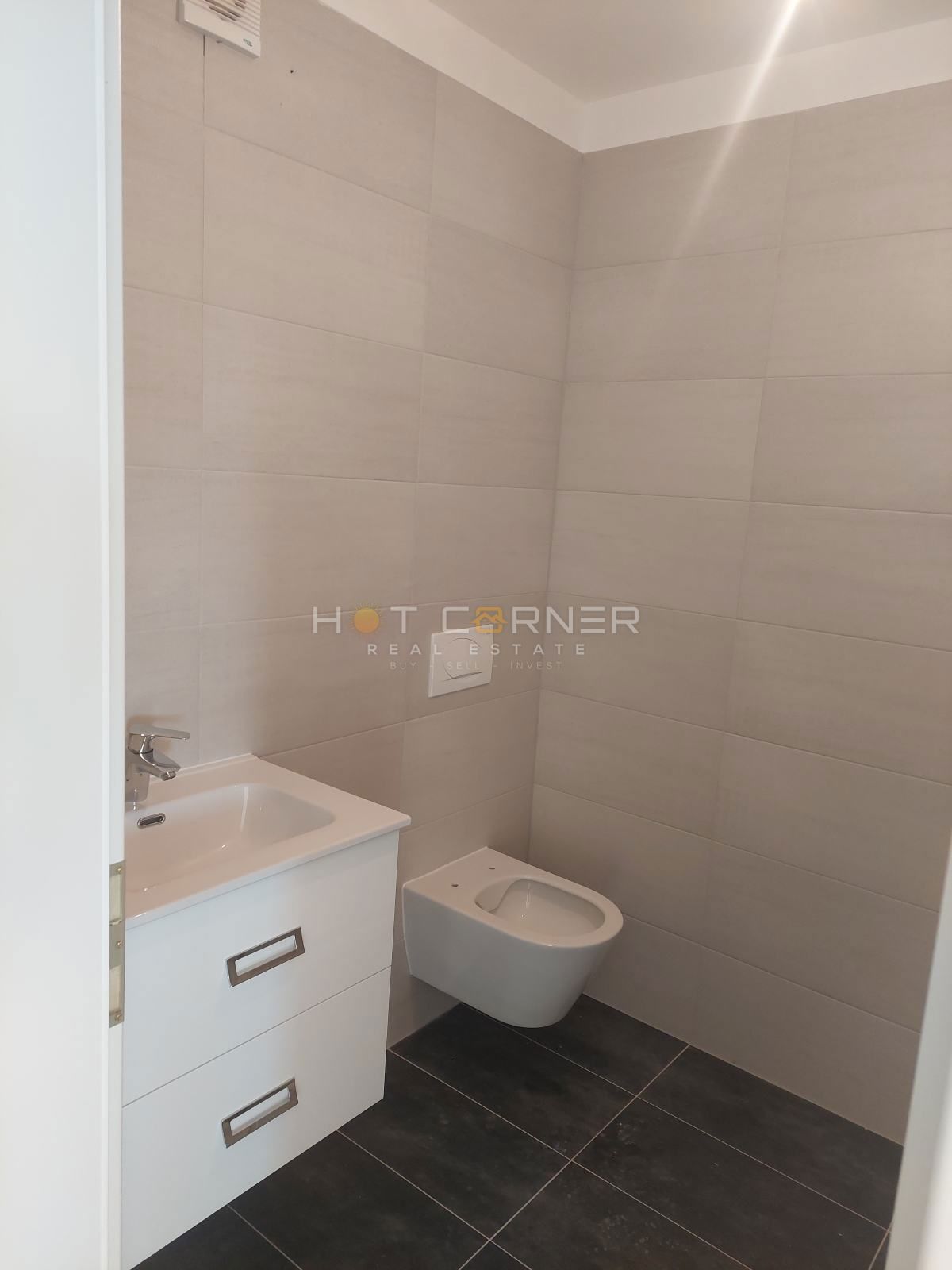 Monvidal/Šijana, nuova costruzione, ascensore, lato sud, 1 camera da letto, terrazza