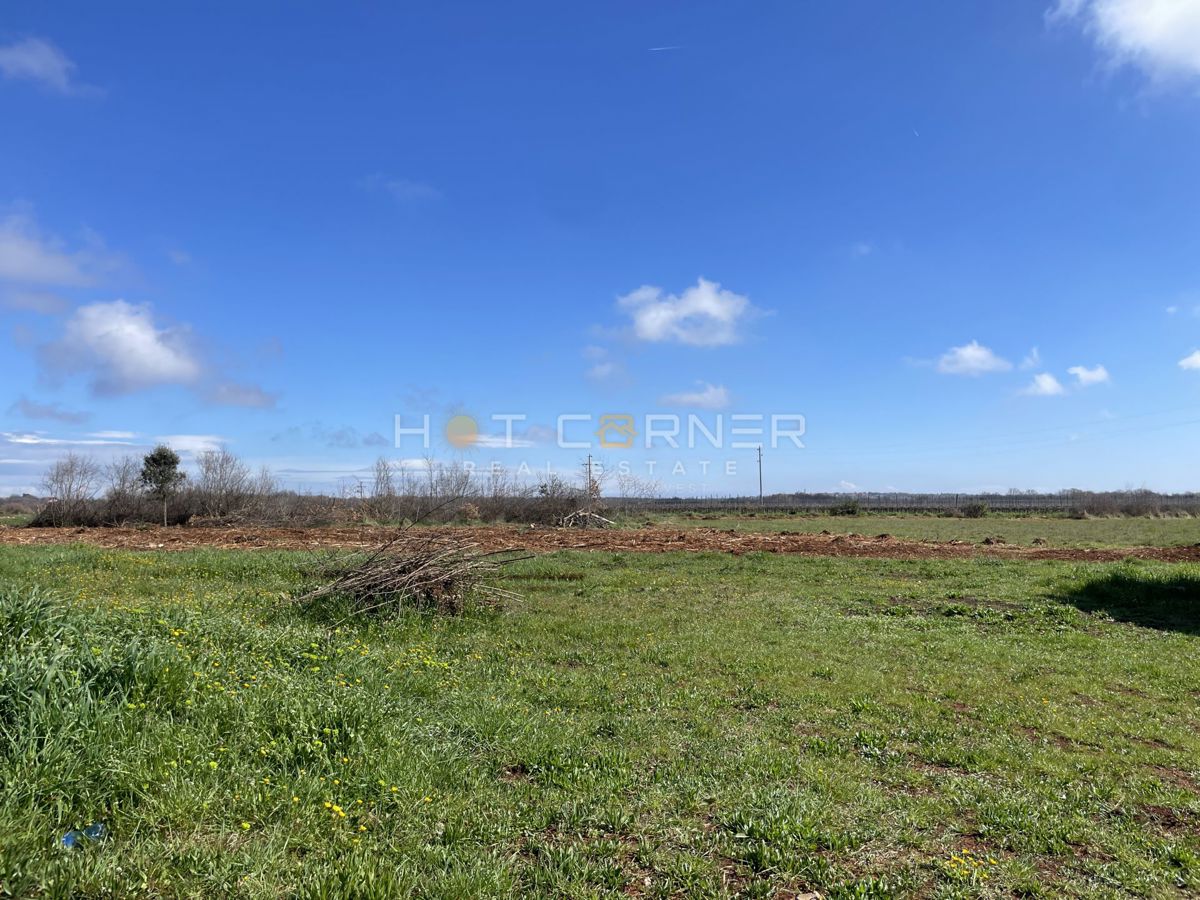 Terreno edificabile Loborika, Marčana, 451m2