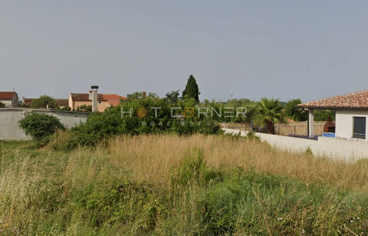 Terreno edificabile Škatari, Pula, 550m2