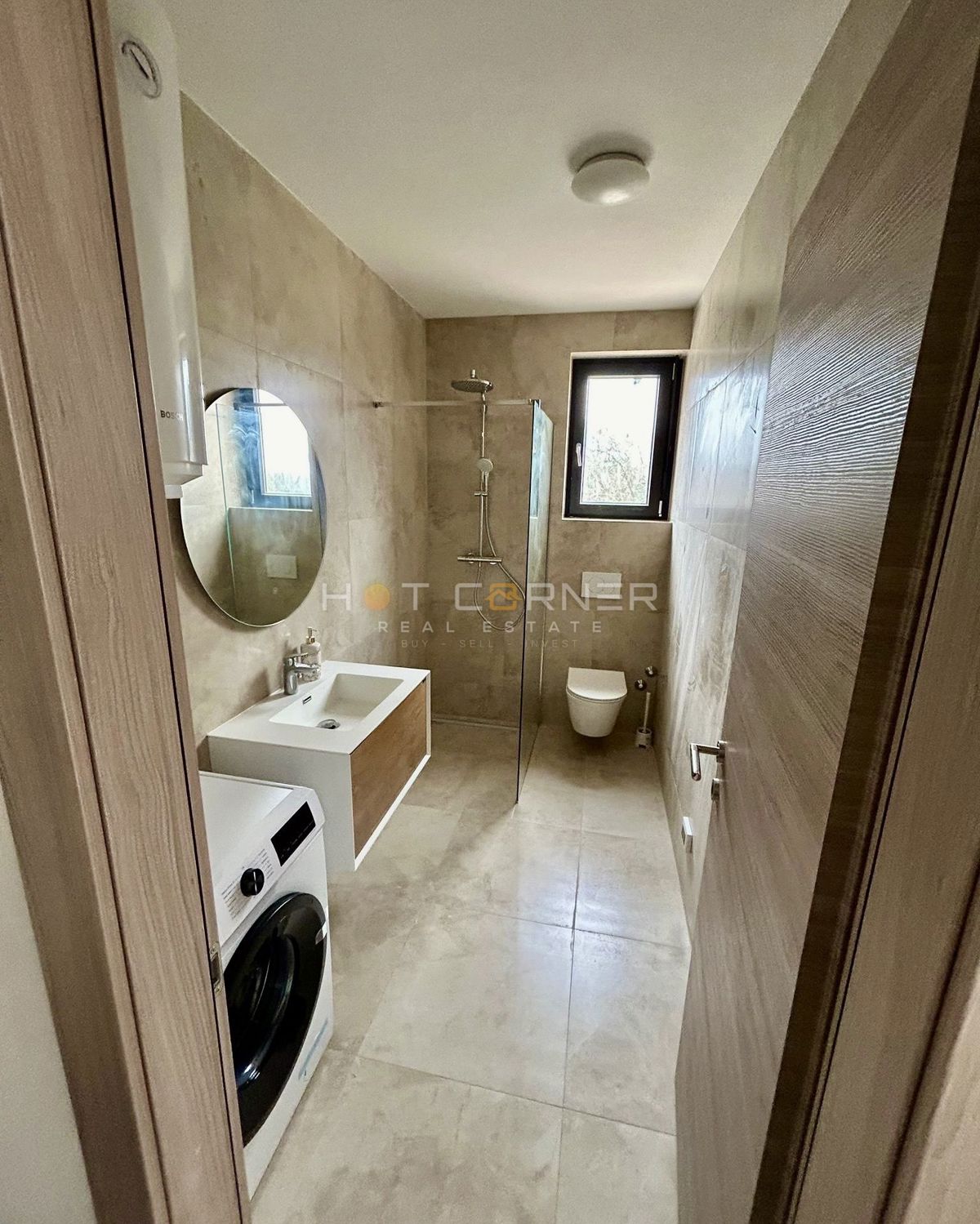 Il tuo angolo di paradiso a Medulin – appartamento di nuova costruzione con piscina e giardino!