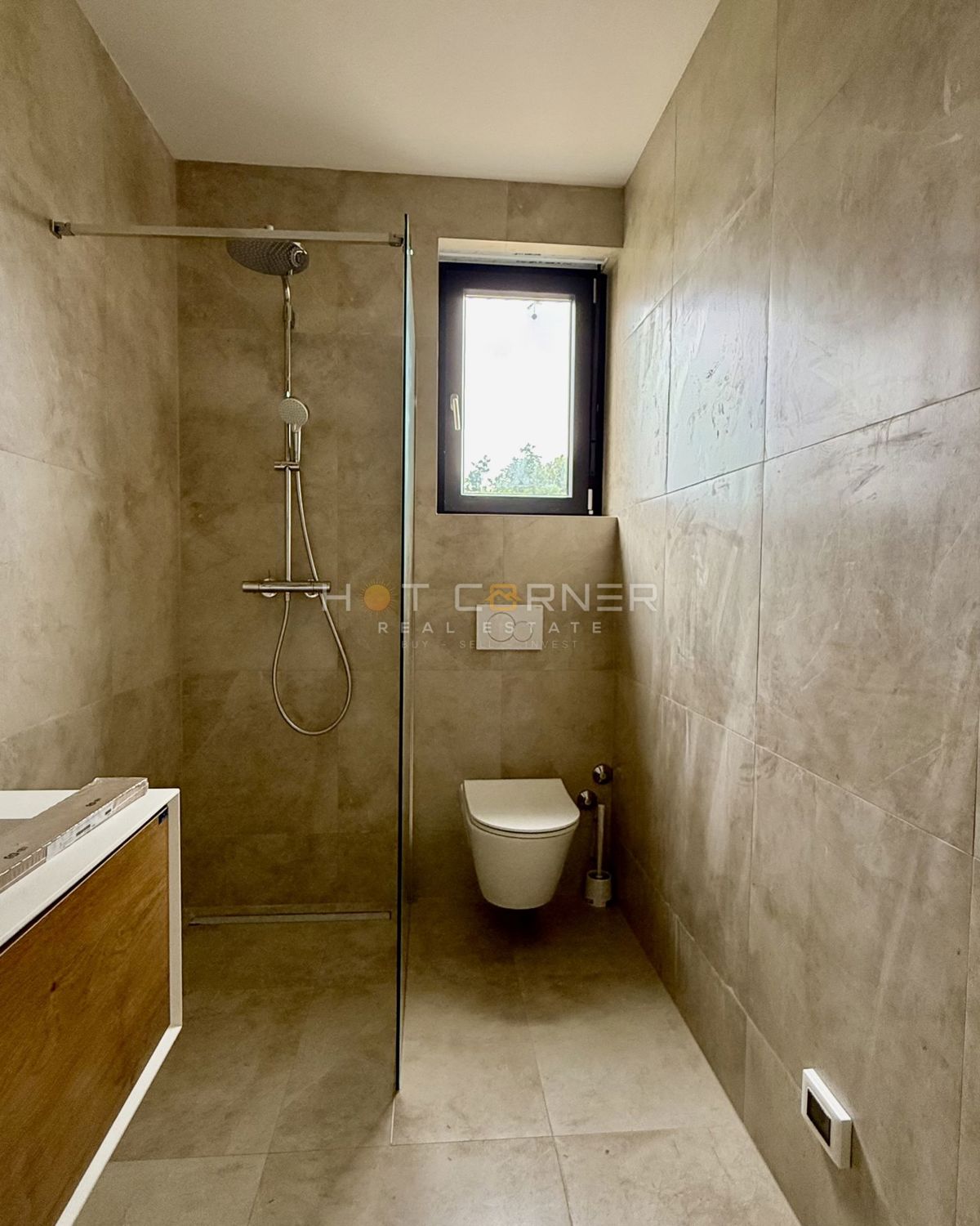 Il tuo angolo di paradiso a Medulin – appartamento di nuova costruzione con piscina e giardino!