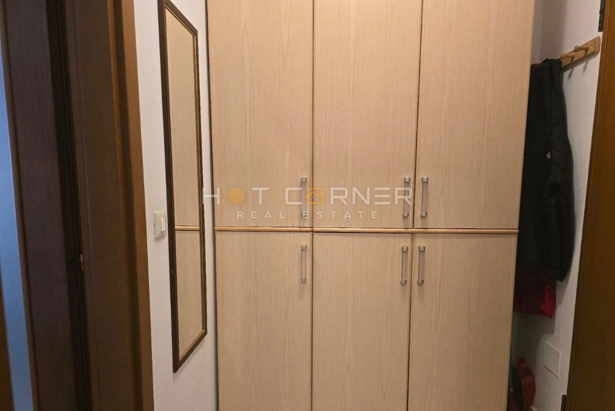 APPARTAMENTO ROVIGNO, DUE CAMERE DA LETTO, PERMESSO DI AGIBILITÀ