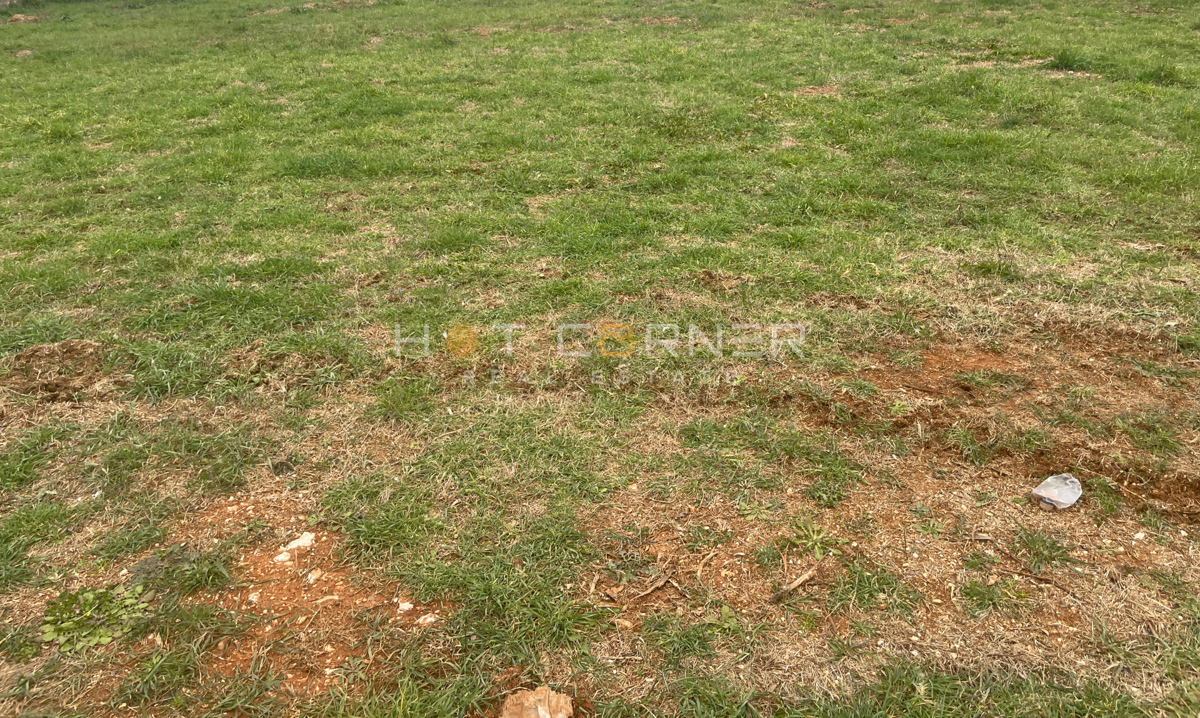 Terreno edificabile Loborika, Marčana, 1.020m2