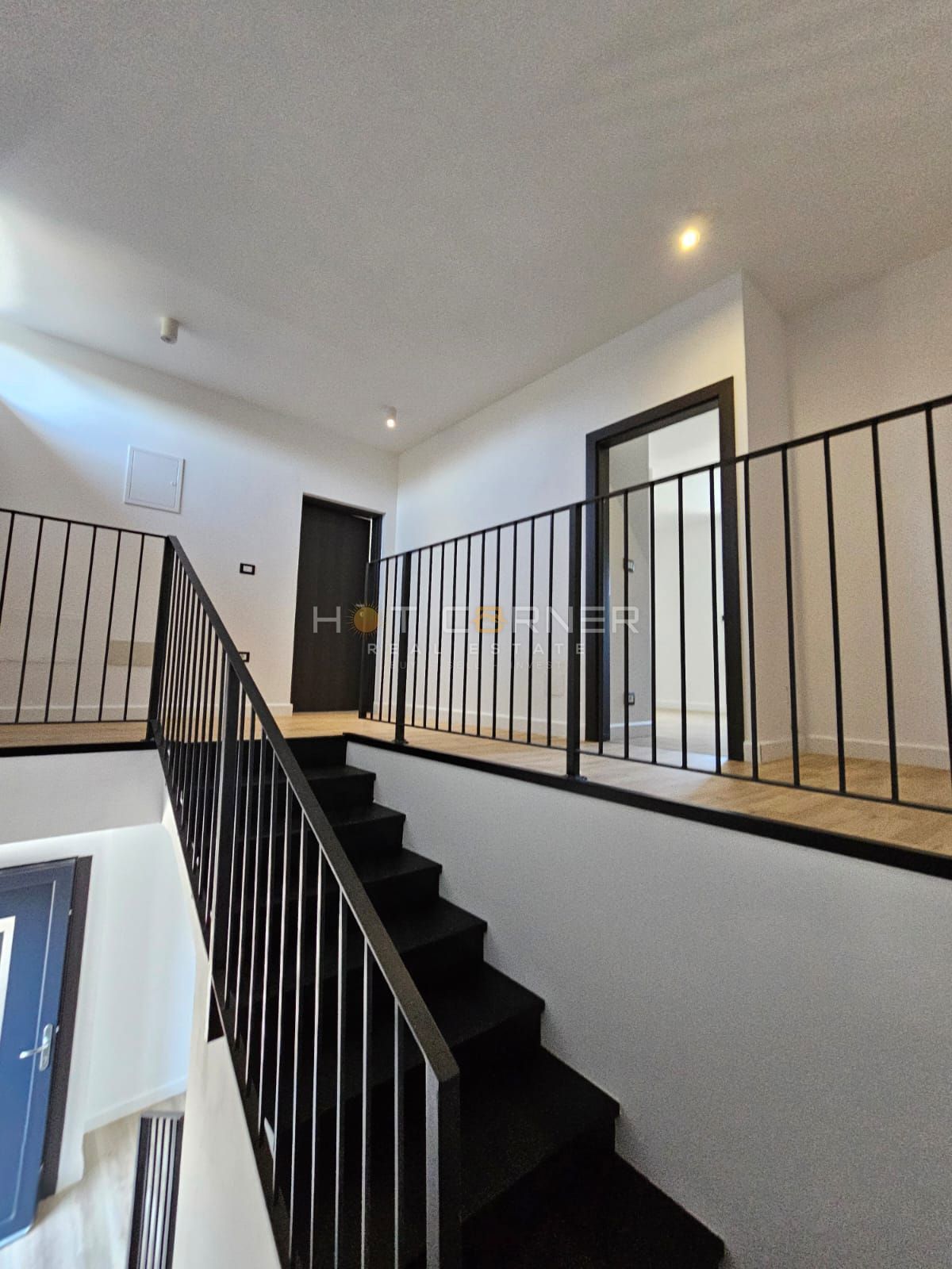 Vendita di villa moderna nei dintorni di Rovigno (2025)