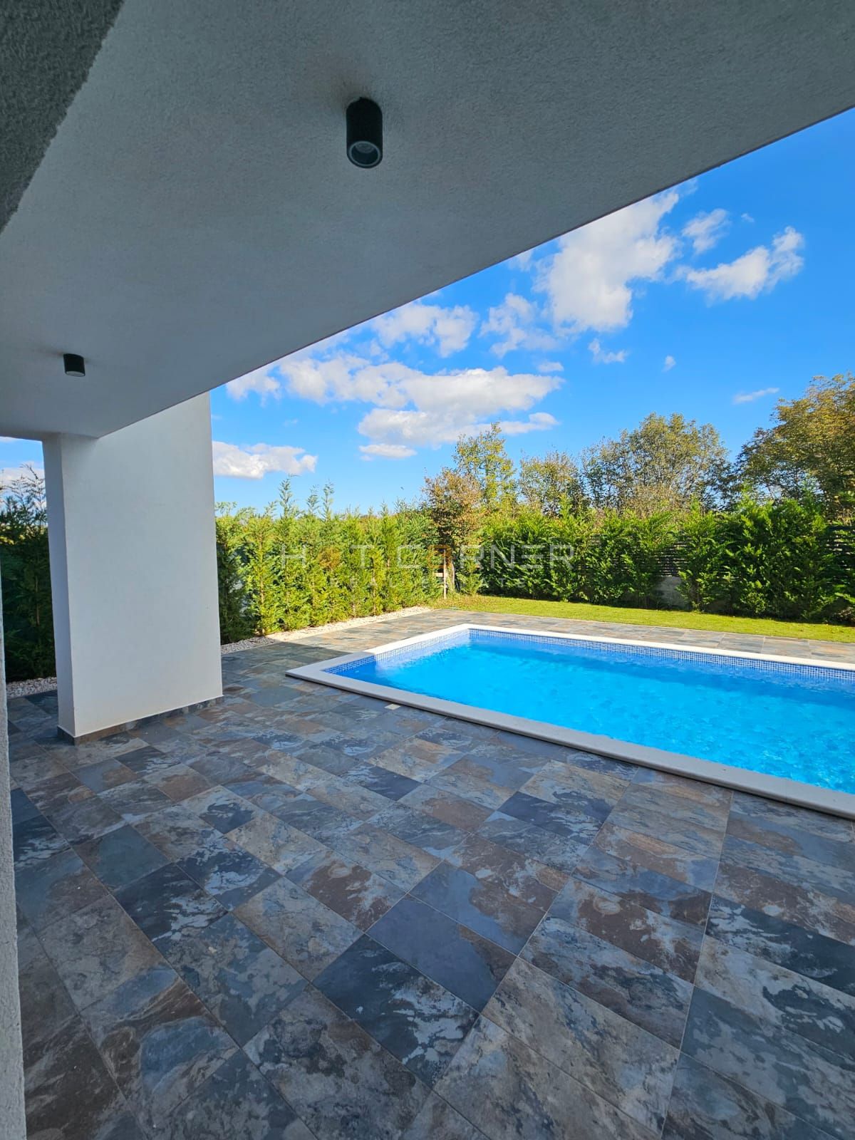 Vendita di villa moderna nei dintorni di Rovigno (2025)